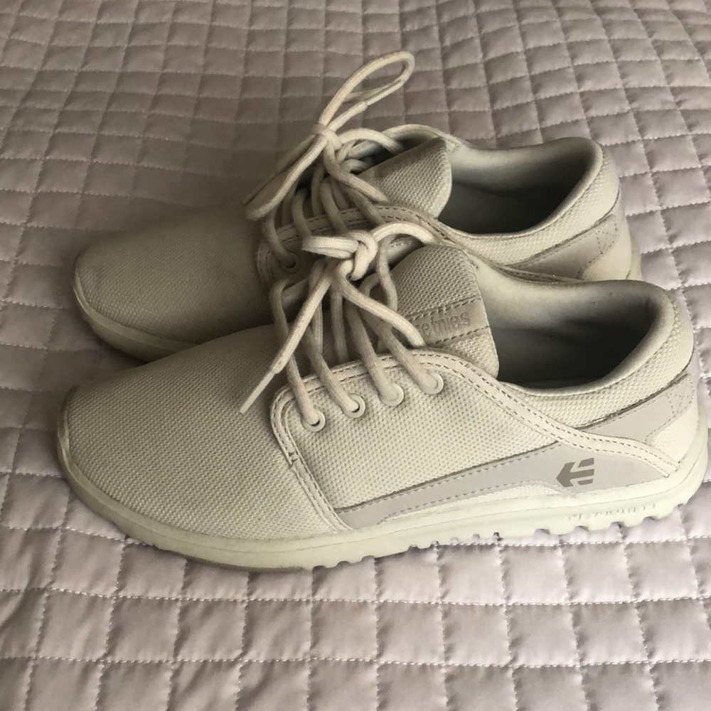 Etnies shoes